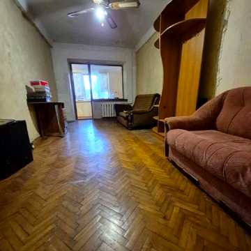 Олексія Вадатурського вул. (Маршала Малиновського), 5