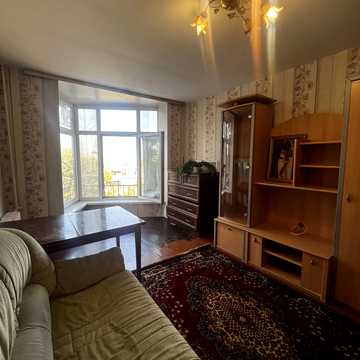 Романа Шухевича вул. (Бабушкіна), 35