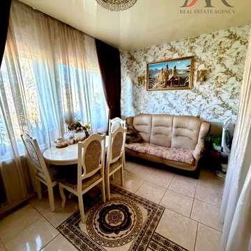 Івана Нечуя-Левицького вул. (Каруни), 8