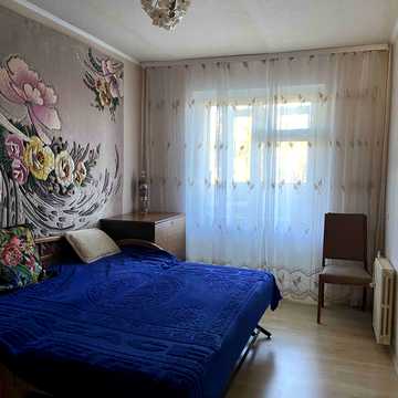 Домотканська вул. (Донська), 1