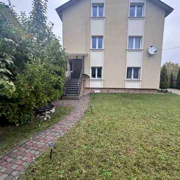 Устима Кармалюка вул., 22