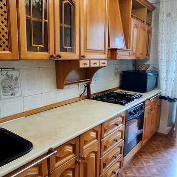 Казанська вул., 18
