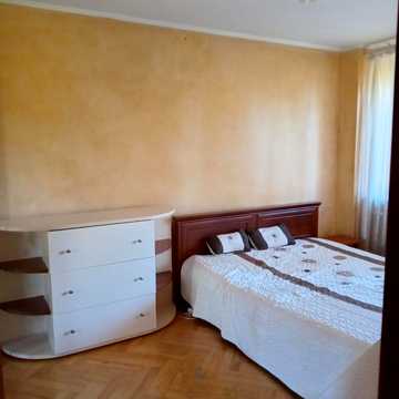 Бориса Грінченка вул., 4-Б