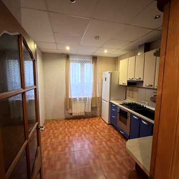 Милославська вул., 35