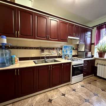 Львівська вул., 64