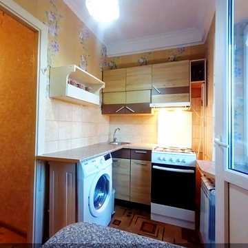Андрія Малишка вул., 17