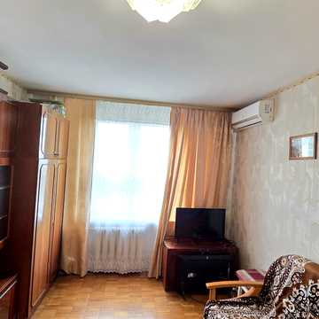 Романа Ратушного вул. (Волгоградська), 27