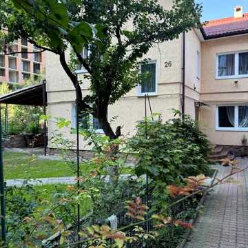 Янки Купали вул., 27