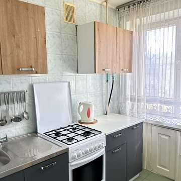 Захисників України вул. (Волкова), 17