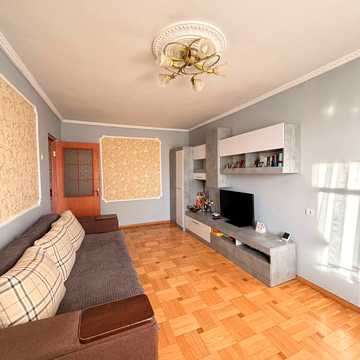 Володимира Великого вул. (Артема), 73