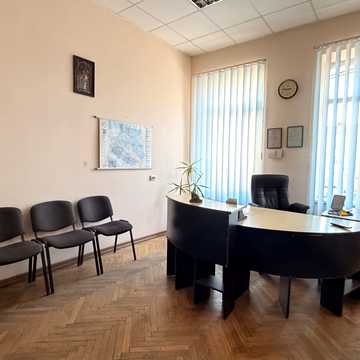 Івана Мазепи вул., 7