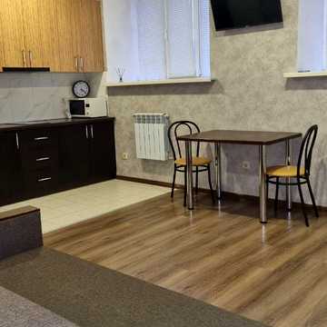 Дмитрівська вул., 19