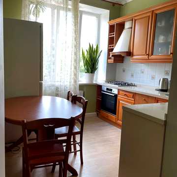 Лесі Українки бульв., 6