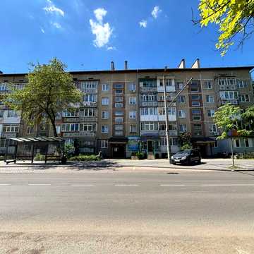 Василя Симоненка вул., 6