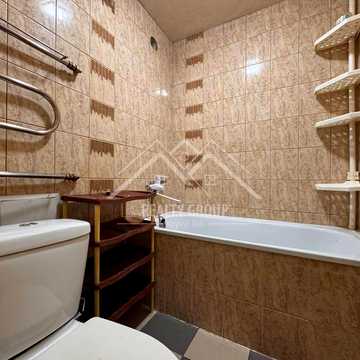 вулиця Симона Петлюри, 24