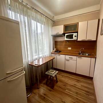 Миколи Міхновського бульв. (Дружби народів), 32