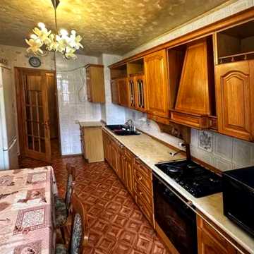Казанська вул., 18