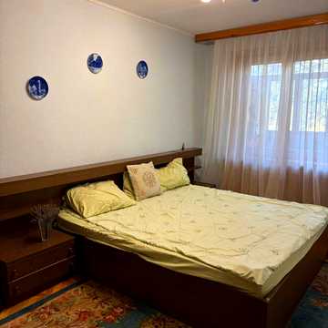 Мануйлівський просп. (Воронцова), 75