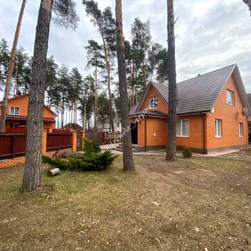 Українська вул.