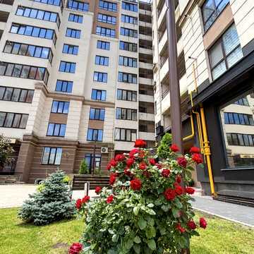 Микулинецька вул., 5