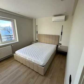 Кирилівська вул. (Фрунзе), 111