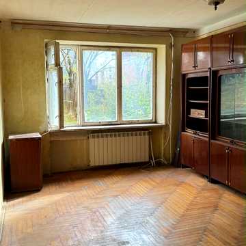 Срібляста вул., 4