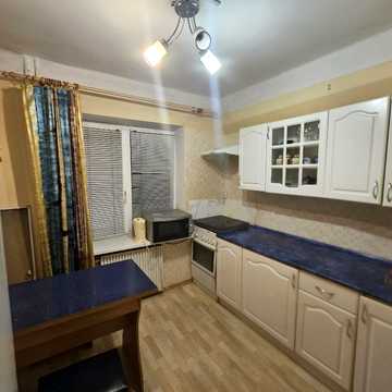 Оболонський просп., 37