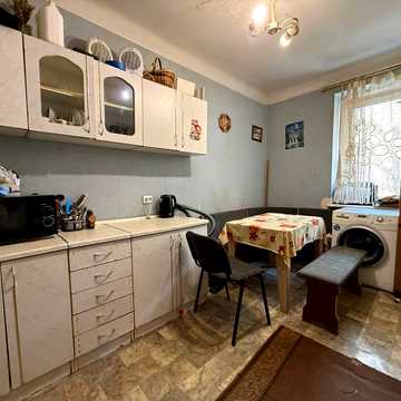 Генерала Олександра Грекова вул., 8