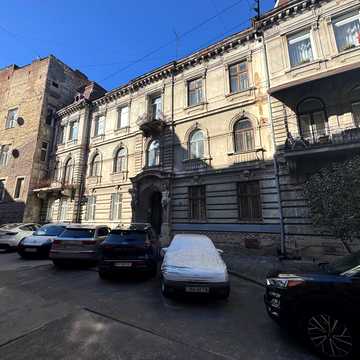 Михайла Щепкіна вул., 4