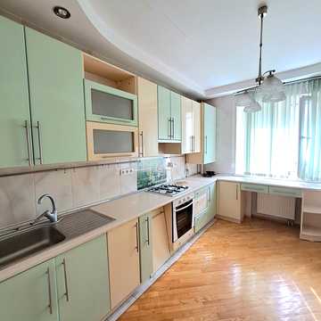 Келецька вул., 126а