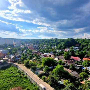Топольна вул., 4-Б