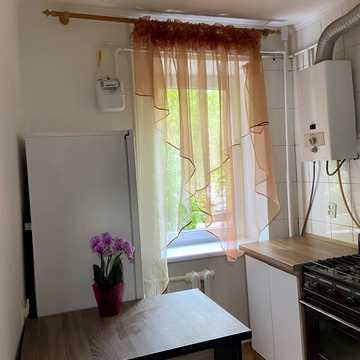 Генерала Безручка вул., 16