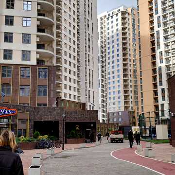 Краснова вул., 1-В