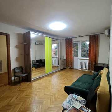 Лесі Українки просп. (Гагаріна), 8