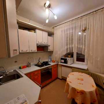 Соборності просп. (Возз'єднання), 5
