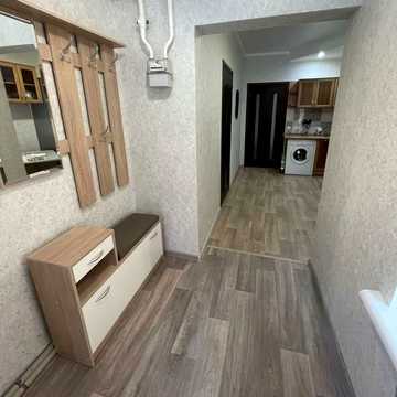Івана Крамського вул., 4