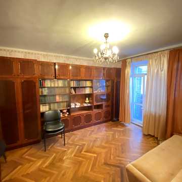 Володимирська вул., 65