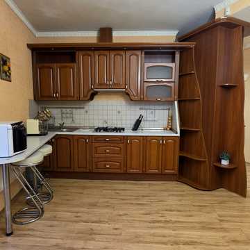 Чорноглазівська вул., 12