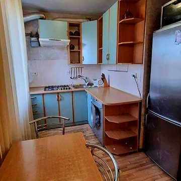 Машинобудівна вул., 36