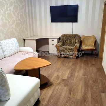 Печенізька вул., 4