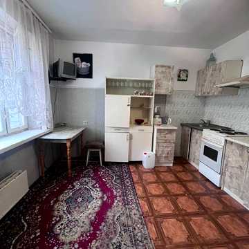 Роксоляни вул., 43