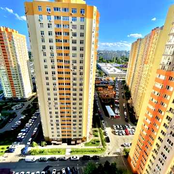 Сім'ї Кульженків вул. (Петра Дегтяренка), 31-А