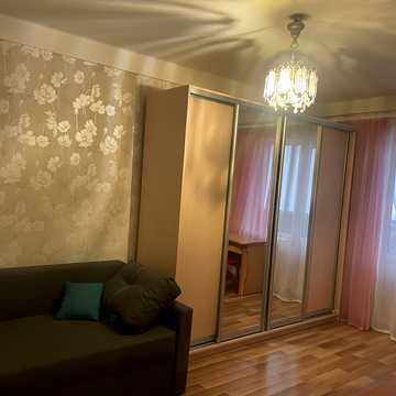 Саперне Поле вул., 45