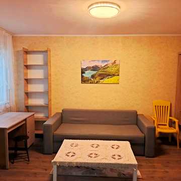 Сім'ї Стешенків вул. (Тимофія Строкача), (Будинок 1)
