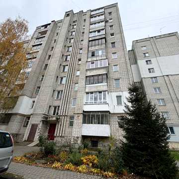 Івана Величковського вул., 32