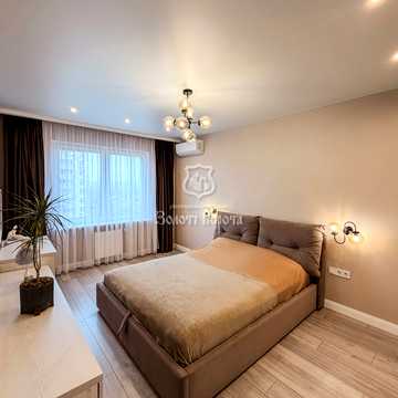Софії Русової вул., 7