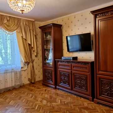 Лісовий просп., 3