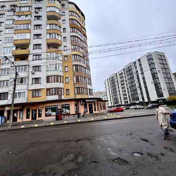 Ольги Кисілевської вул., 37