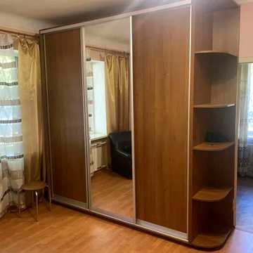 Леоніда Каденюка просп. (Юрія Гагаріна), 3-А