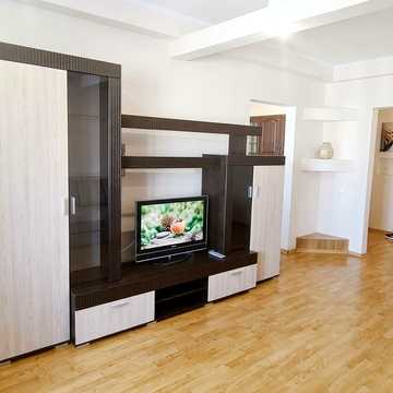 Ревуцького вул., 5